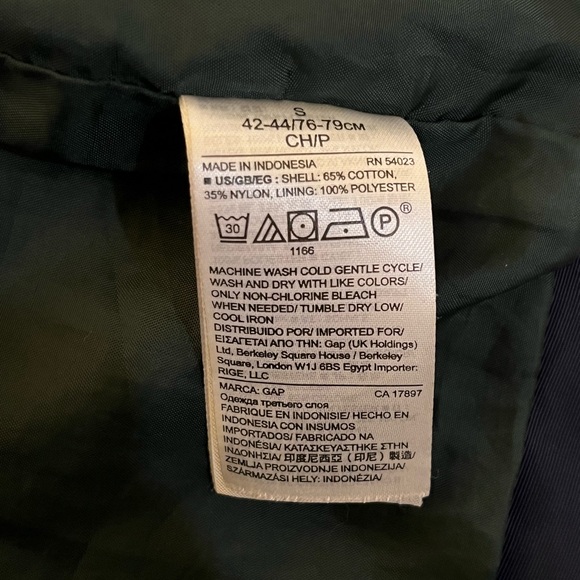 GAP. Jacket (“parka” / raincoat). Navy blue; forest green lining. Small. - Picture 5 of 6